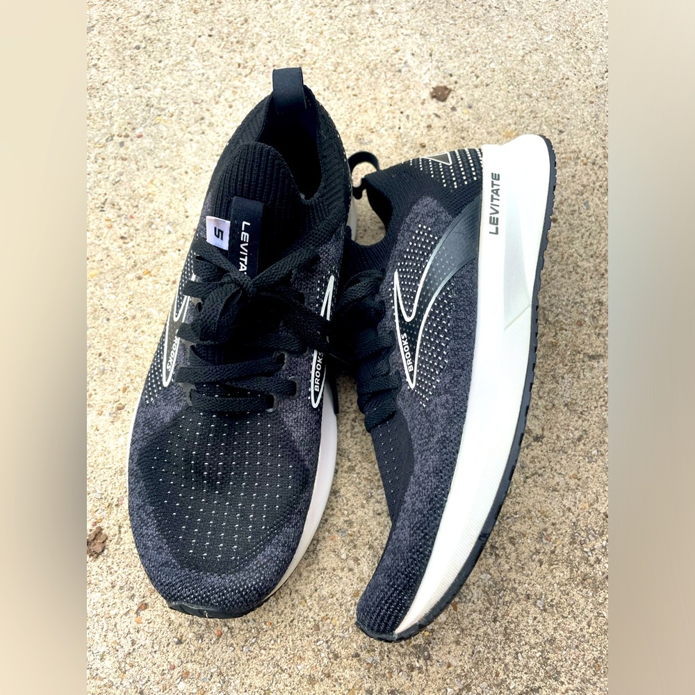Brooks Levitate 5